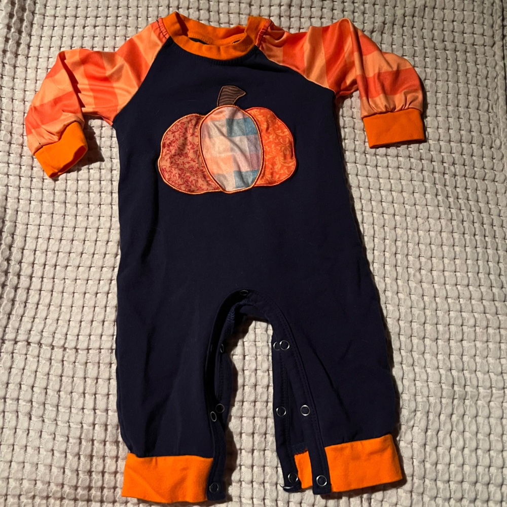 Pumpkin romper
